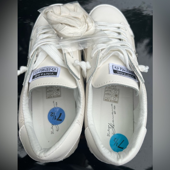 VINTAGE HAVANA Off White Croco Carla
Croc Sneakers - Picture 4 of 8